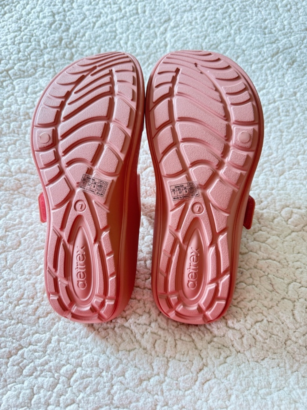 Aetrex, casual, pink, sandals, size 7, never worn - Picture 2 of 2